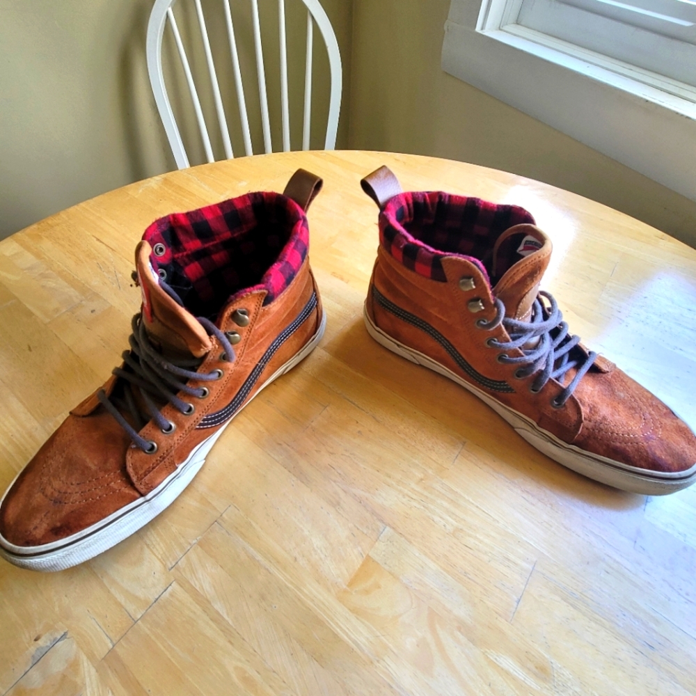 Vans Tan/Brown Suede Sneakers/Red Black Plaid